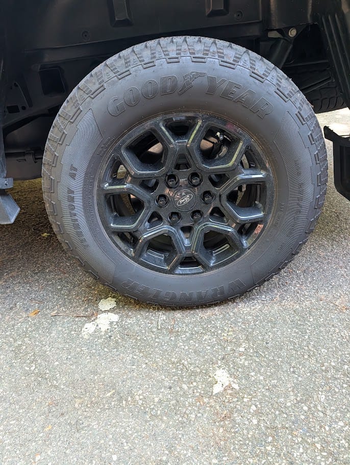 Customer photo review of OEM Replacement Lug Kit (Black or Chrome) for 2015+ Ford F-150 & Raptor (Set of 24)