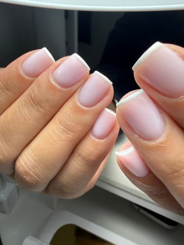 Customer photo review of Base Semi-Permanent Rubber Icy Lilac Didier Lab 10ml