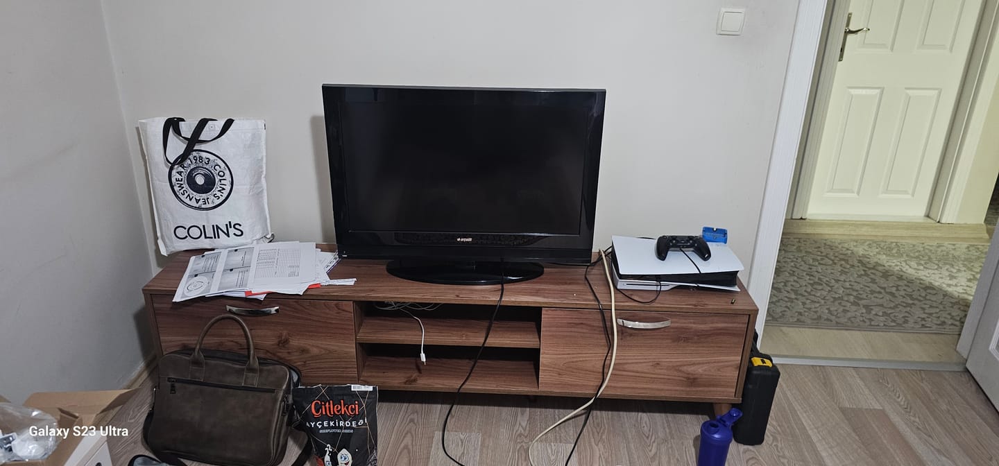 Customer photo review of Rani A9 Tv Ünitesi Modern Ayaklı Tv Sehpası 180 cm Minyatür Ceviz