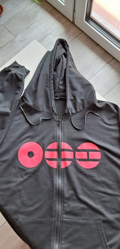 Customer photo review of BTS Tour 2026 Zipper Hoodie