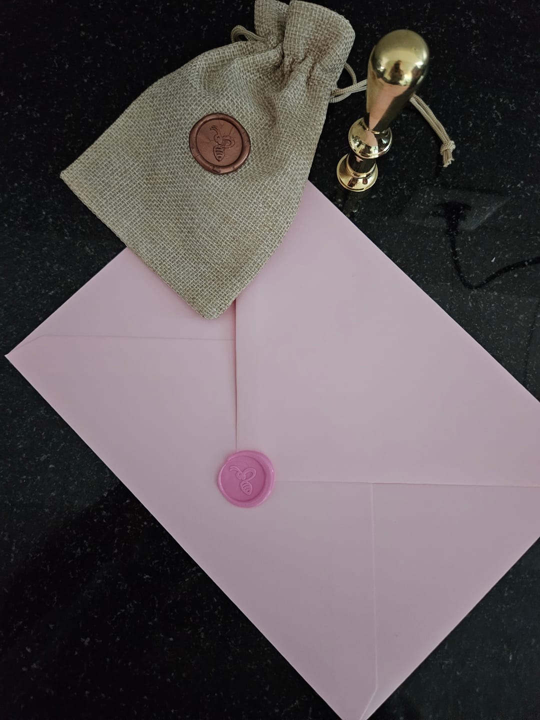 Customer photo review of Siegelstempel mit eigenem Logo