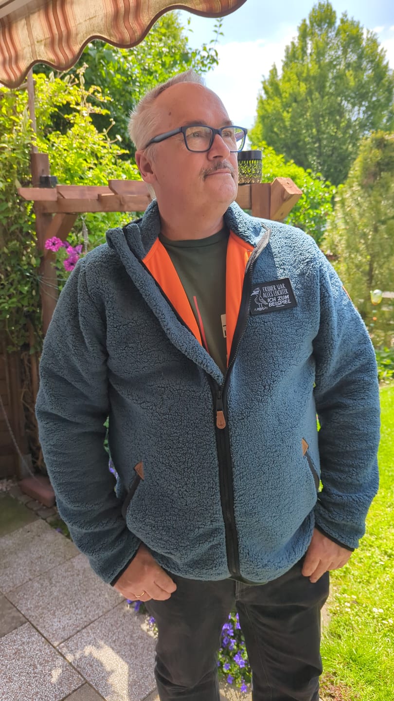 Customer photo review of Klettwatt Patch · Unisex Premium Sherpa Jacke