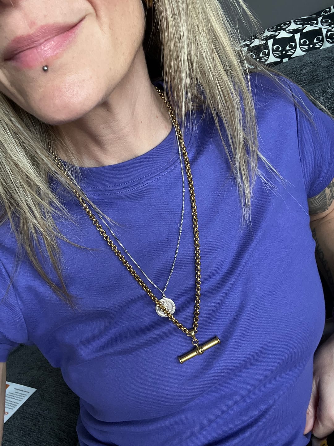 Customer photo review of XL T-Bar Necklace