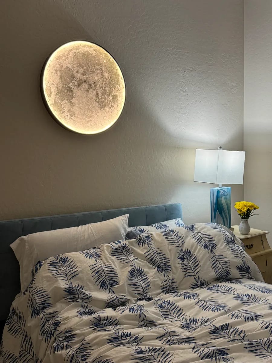Customer photo review of WOMO Mond/Erde Runde Wandleuchte-WM6102