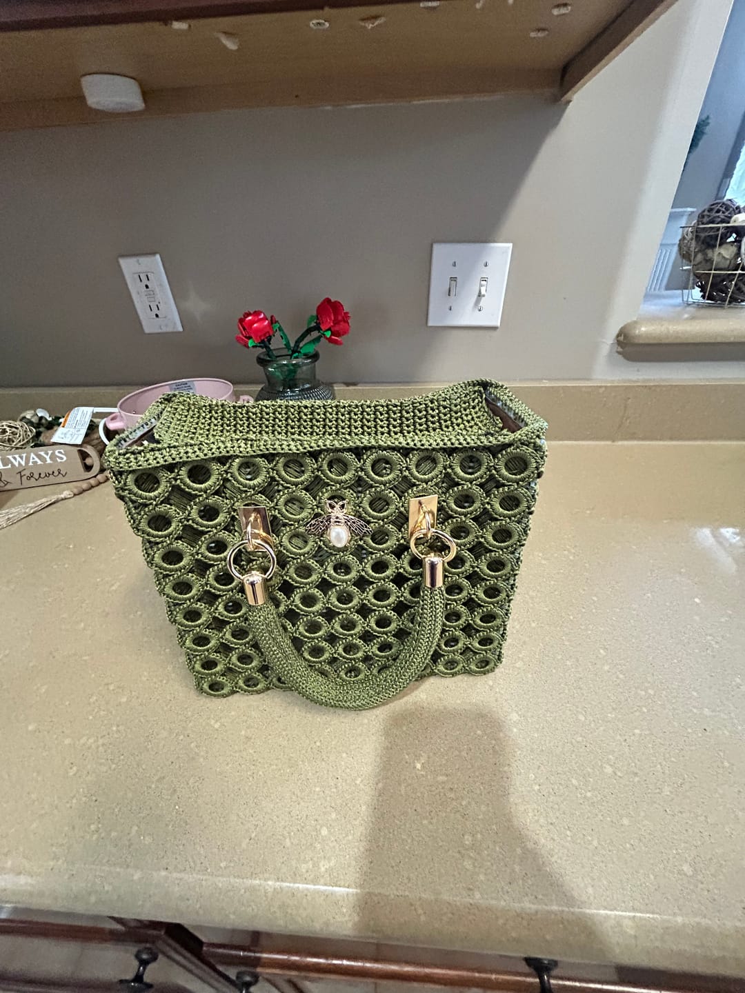 Customer photo review of CrochetPark™ Garden Bee Crochet Bag Kit
