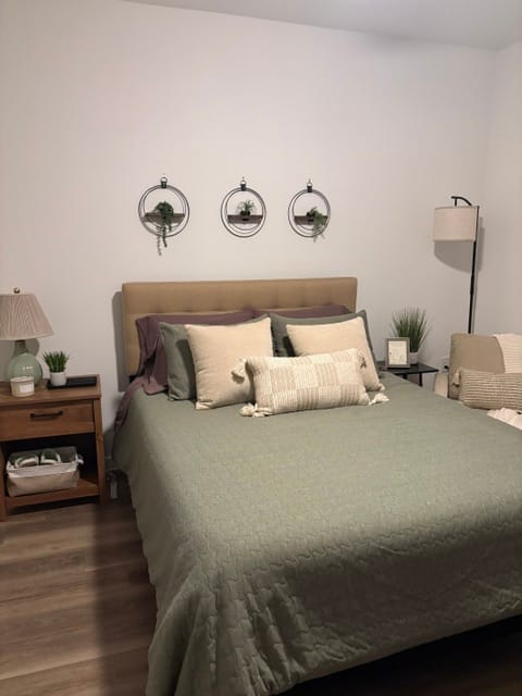 Customer photo review of Air Plant Shelf + Pot Duo