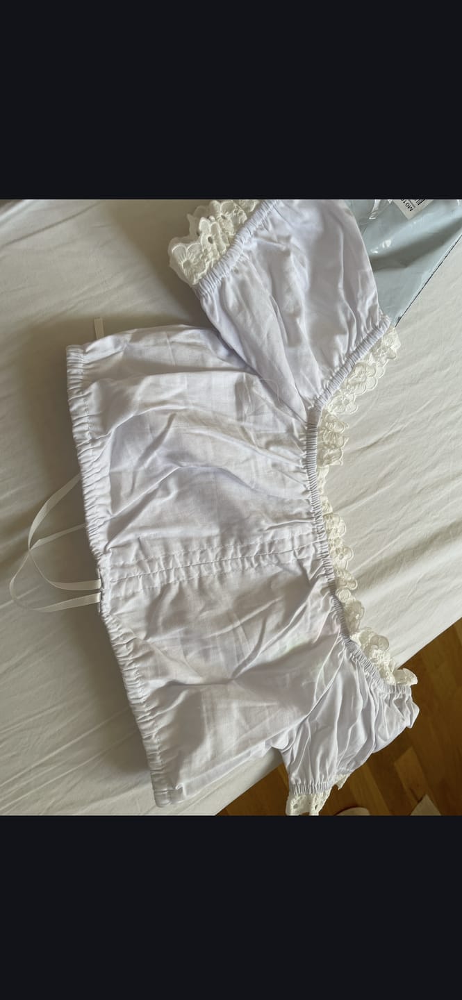 Customer photo review of Weiß V-Ausschnitt Dirndlbluse