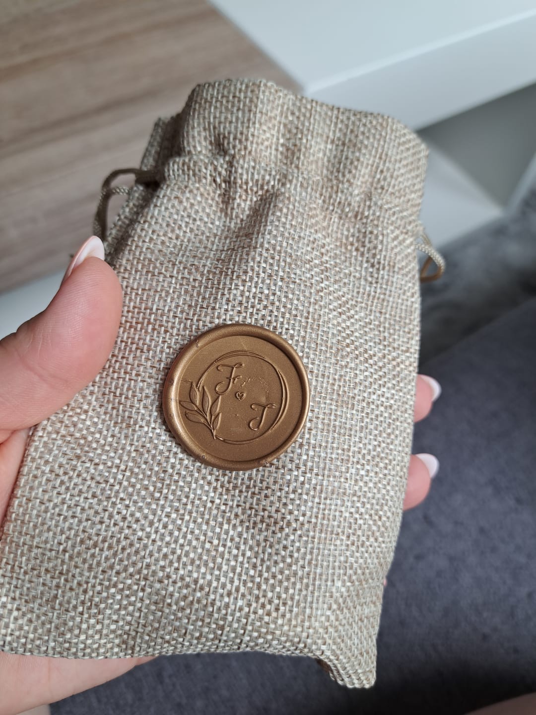 Customer photo review of Siegelstempel mit eigenem Logo