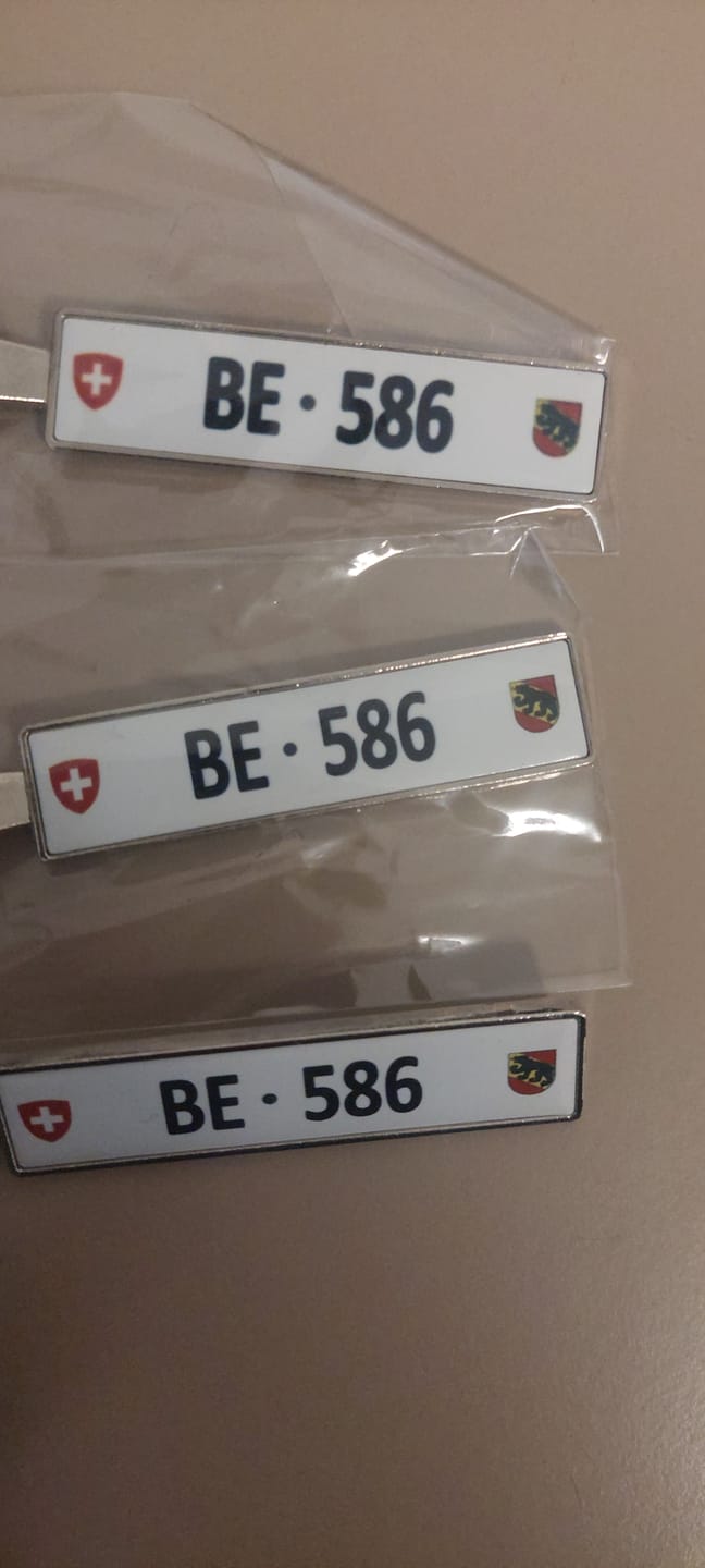 Customer photo review of Personalisierter Kennzeichen-Schlüsselanhänger – Dein Nummernschild als Anhänger