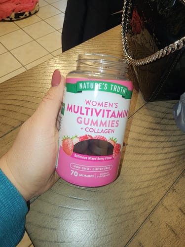 مراجعة بالصور من عميل لمنتج Nature's Truth  Women's Multivitamin Collagen 70 Gummies
