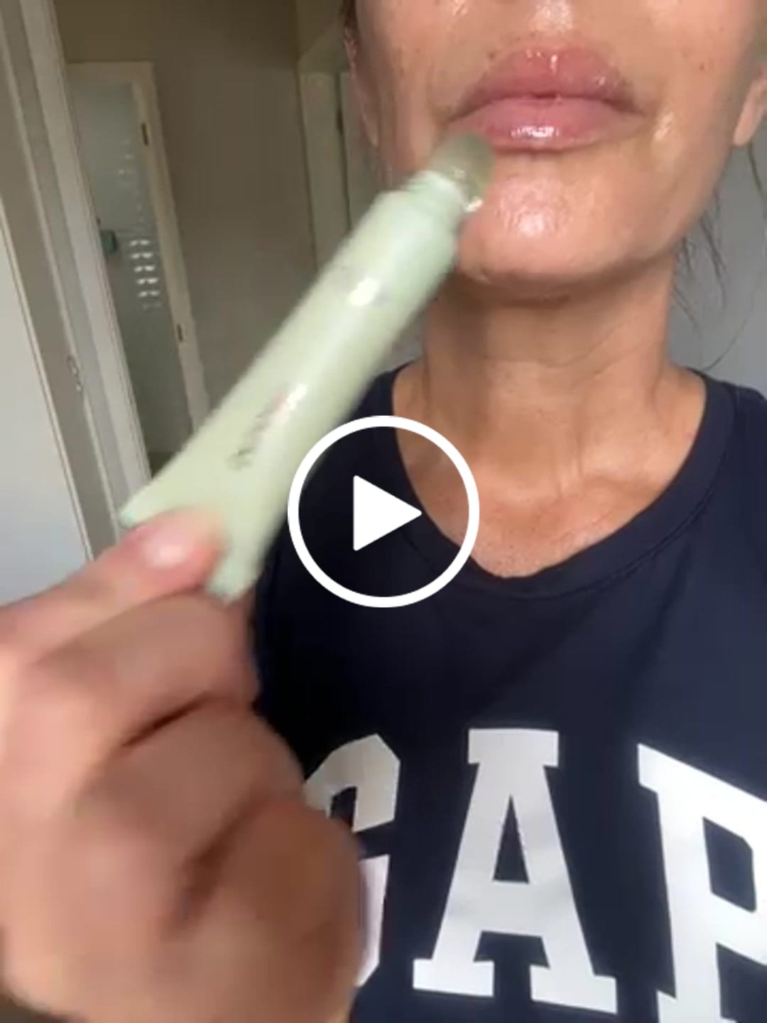 Customer video review of PLUMPING BUTTER BALM | PISTACCHIO