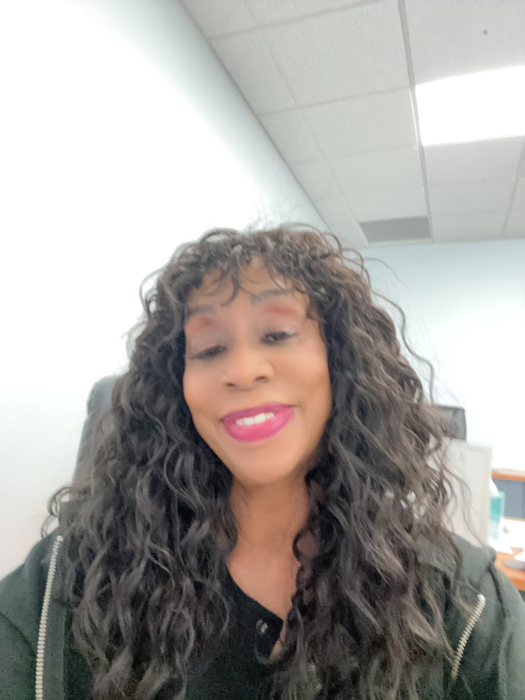 Customer photo review of Sensationnel Glamzy Glueless HD Lace Crown Wig –  MISTY