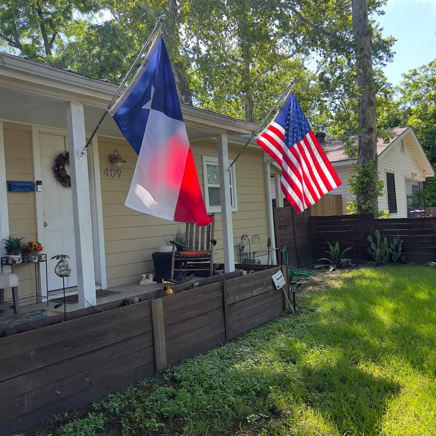 Customer photo review of 3' x 5' Texas Flag