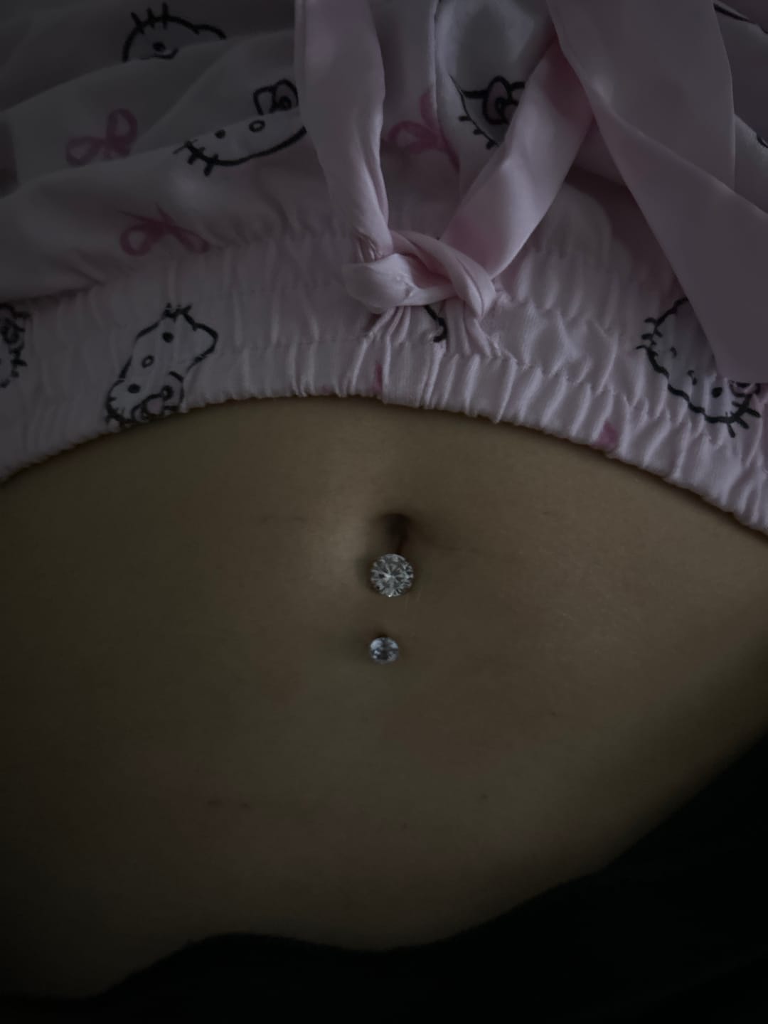 Customer photo review of Simple Shiny Belly Button Ring Gold