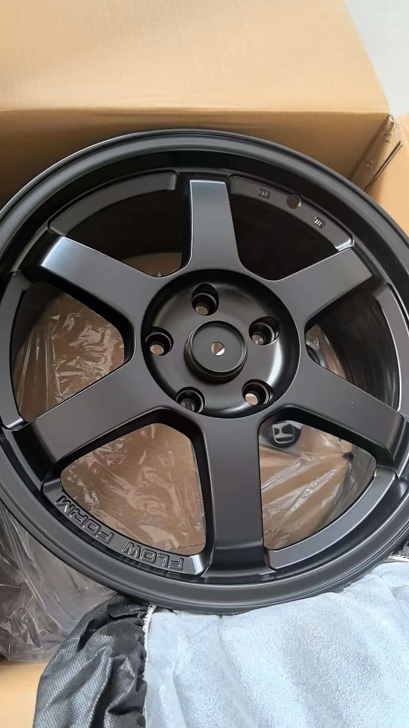 Customer photo review of WWC 509 | 6-Spoke Motorsport Flow-Form Wheel – Black