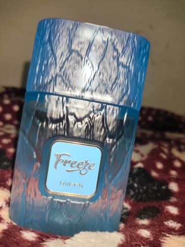 Reseña con foto de un cliente sobre Perfume Riiffs FREEZE 100ML XDP