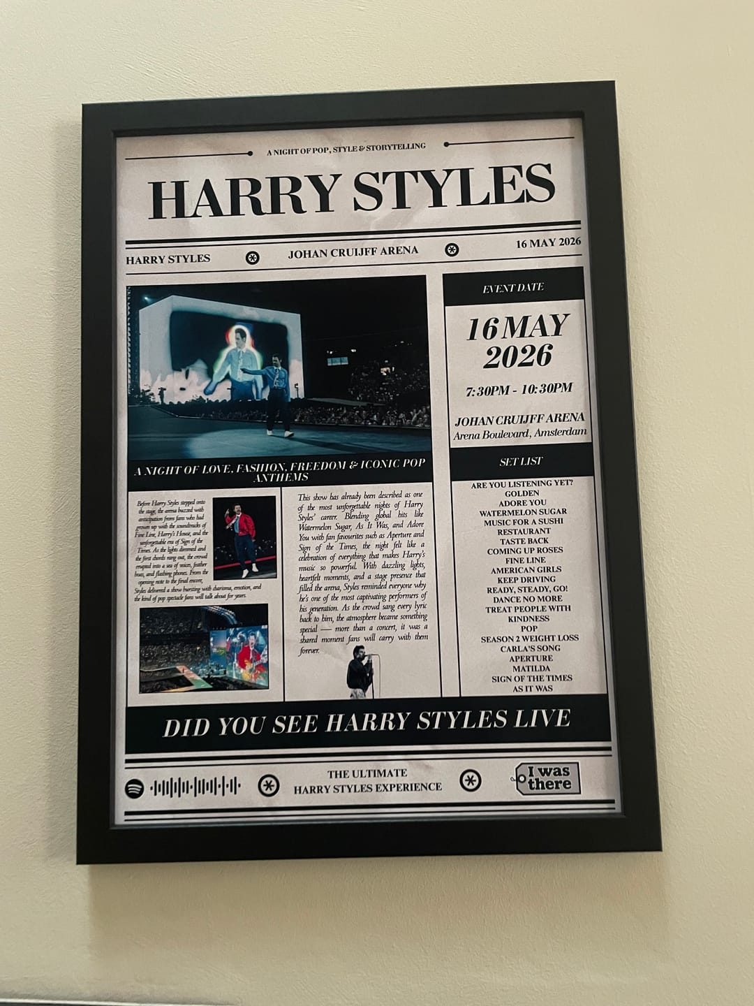 Customer photo review of Harry Styles - Personalised Newspaper Style Concert Poster (Dutch)