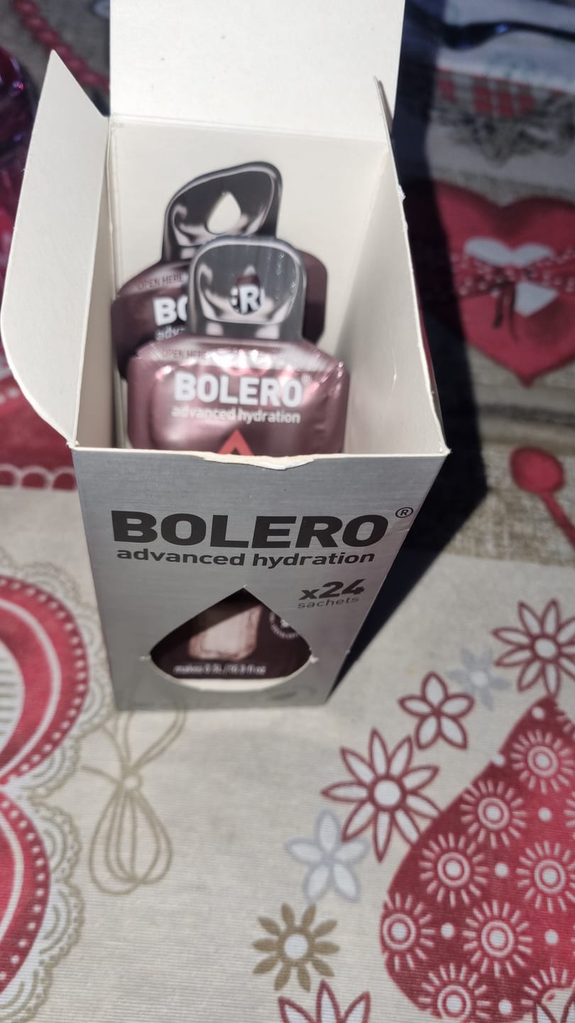 Customer photo review of Bolero 24 Bustine 9g , Bevanda Istantanea Solubile, Zero Zuccheri, Vitamina C, Kola (Cola)