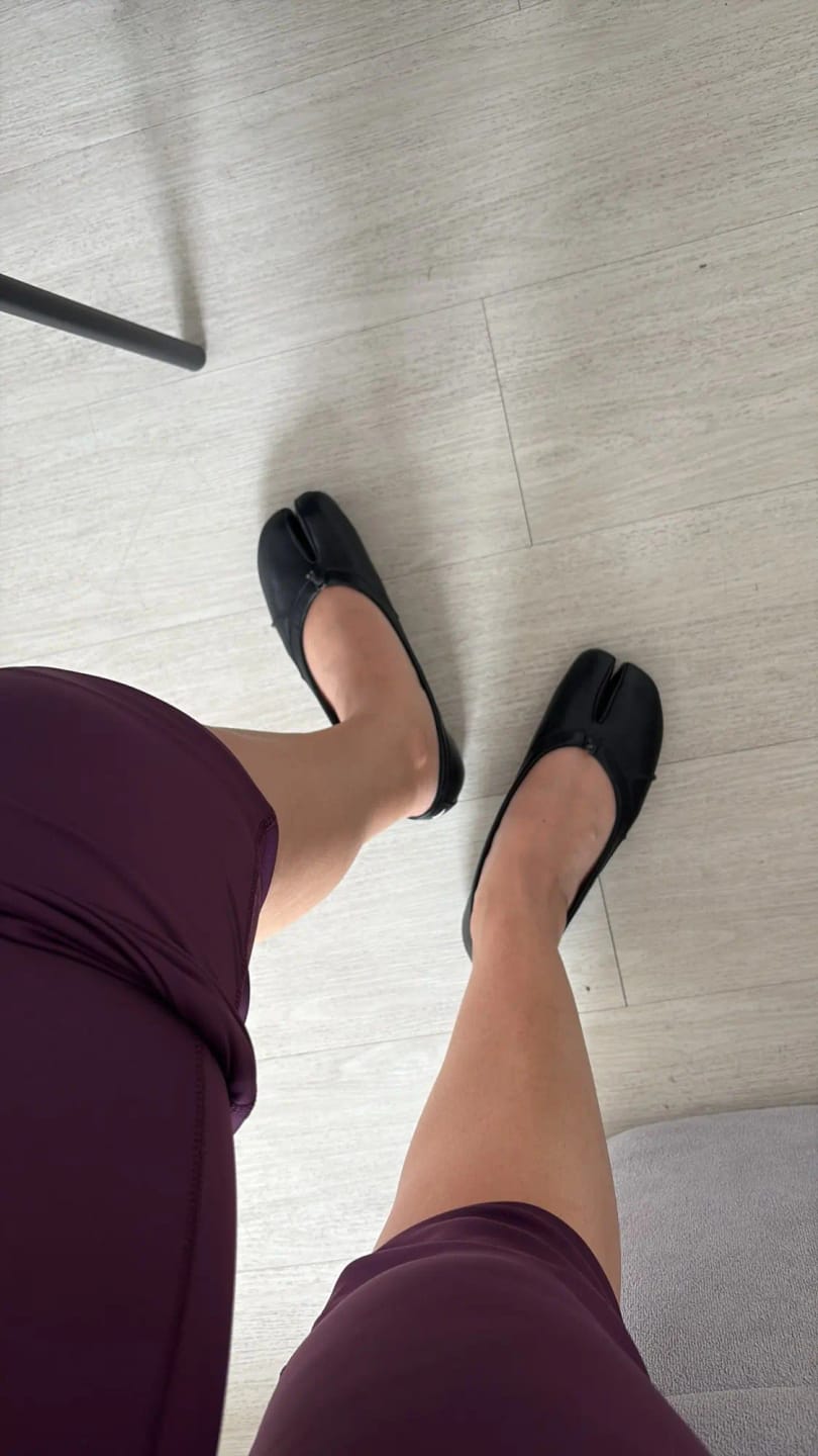 Customer photo review of Bianca Split-Toe Leather Mules