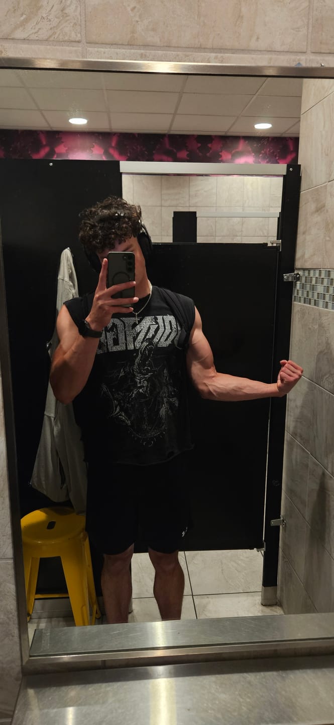 Customer photo review of 3093 - Unleashed Cut-Offs