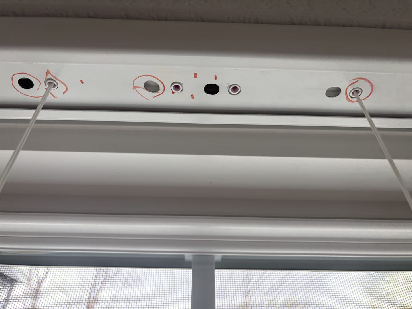 Customer photo review of Bringnox Motorized Light Filtering Top Down Bottom Up Cellular Shades