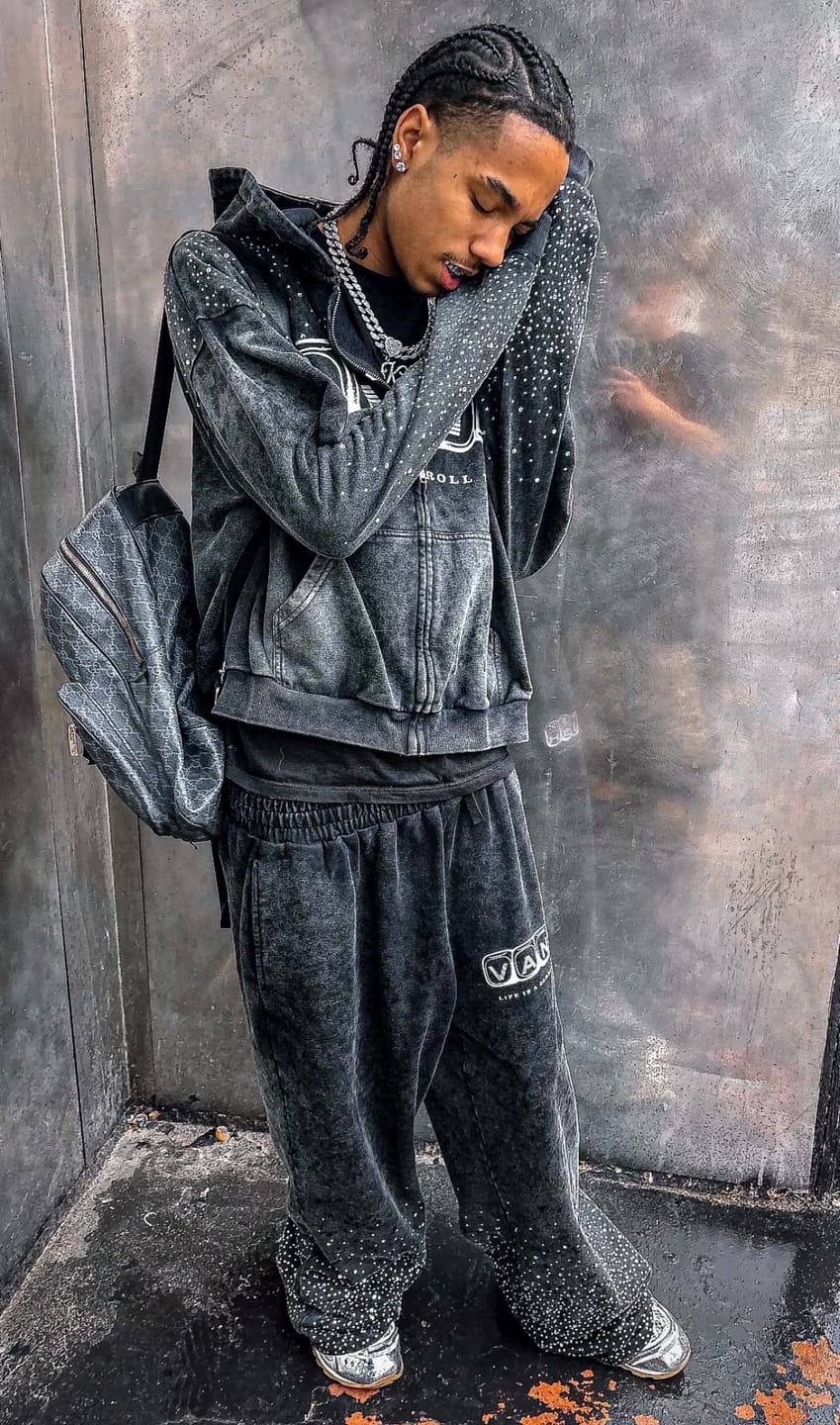 Customer photo review of Gamble Zip Hoodie [Black]