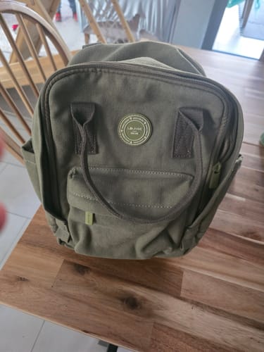 Reseña con foto de un cliente sobre Mochila Pequeña Canvas