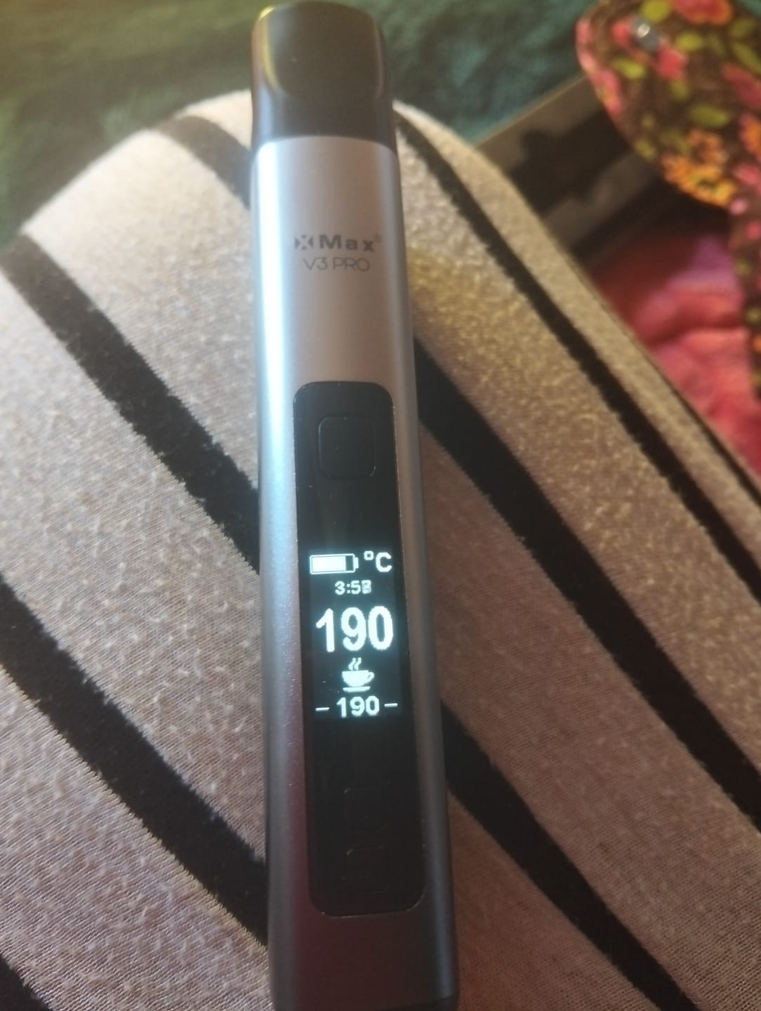 Customer photo review of Xvape Xmax V3 PRO Vaporizer