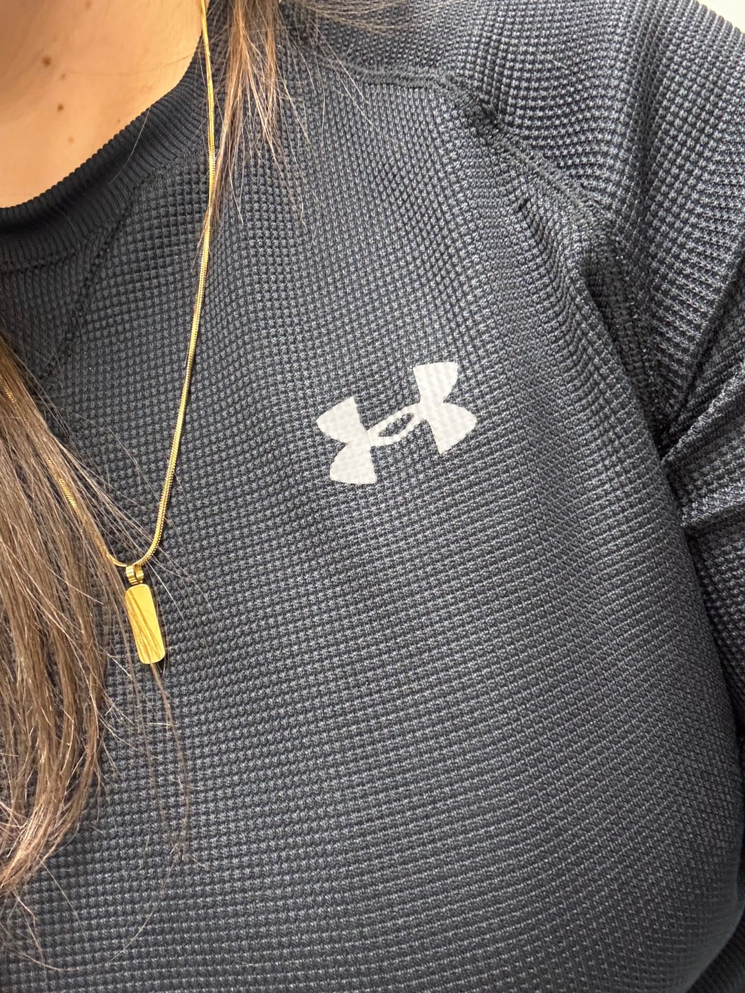 Customer photo review of Minimal Pendant & Square Chain