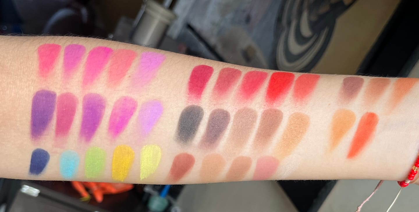 Customer photo review of PALETA DE SOMBRAS 35 TONOS BIRDS