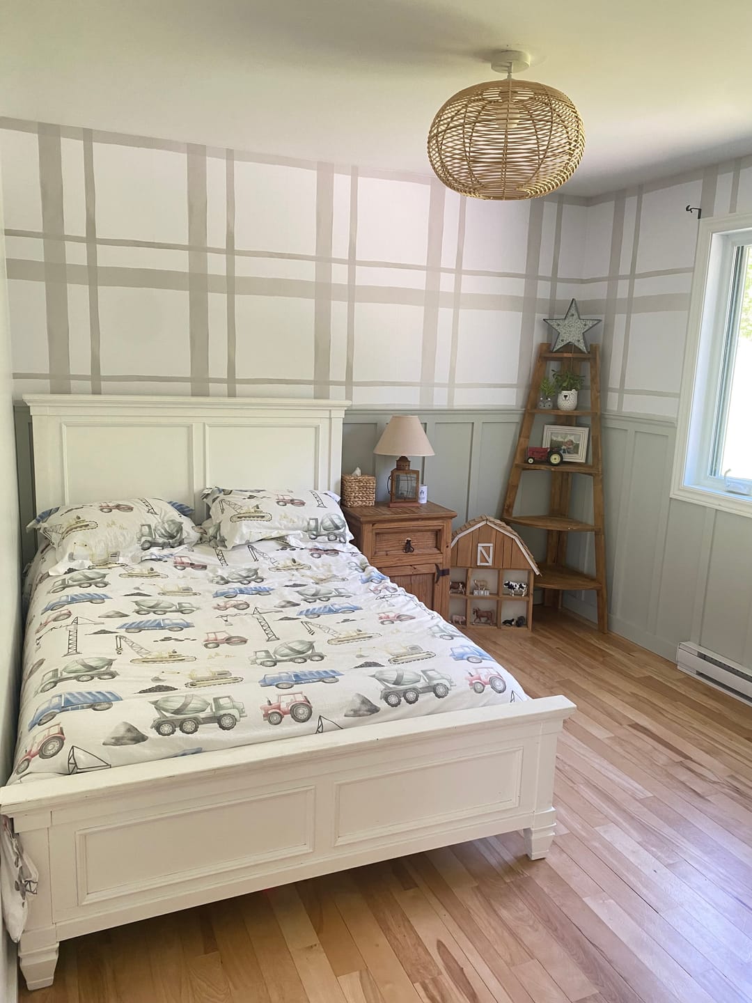 Customer photo review of Watercolor Check Wallpaper