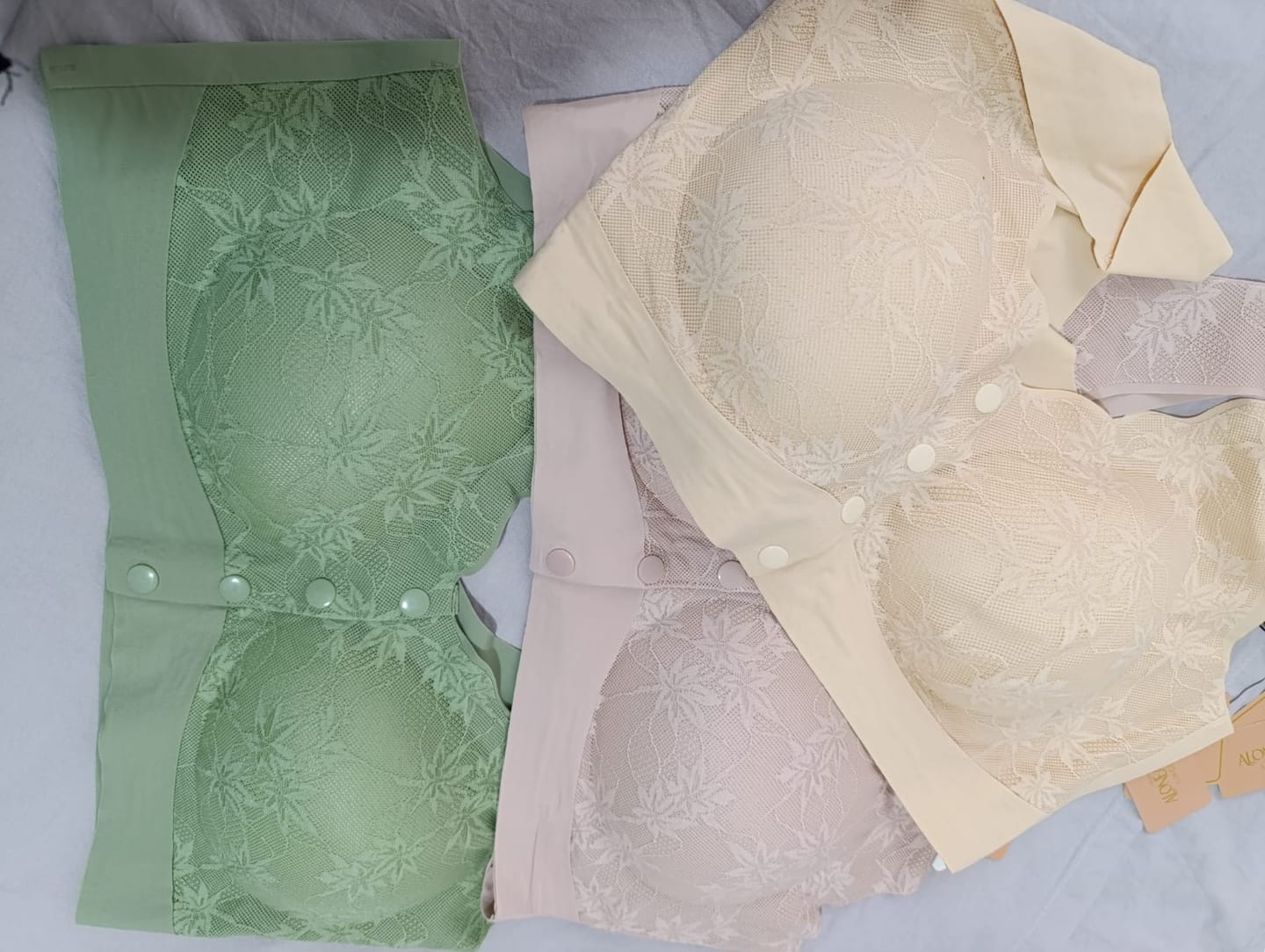 Customer photo review of Lazer Kesim Önden Düğmeli Dikişsiz Toparlayıcı Sütyen