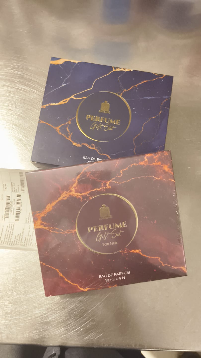Customer photo review of Perfume Gift Set 4 Pcs Premium Perfume Spray