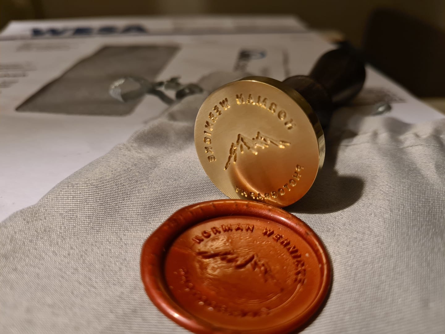 Customer photo review of Siegelstempel mit eigenem Logo