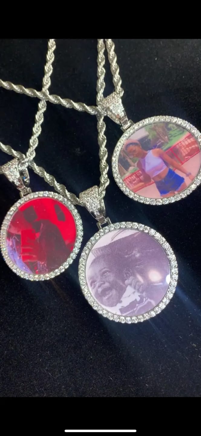 Customer photo review of Medallion Photo Necklace With Picture Inside – From Son or Daughter – Custom Personalized Pendant