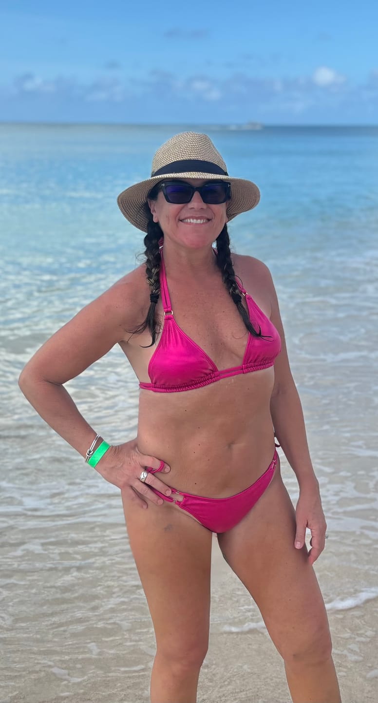 Customer photo review of LUCIA THONG BOTTOM - BLACK