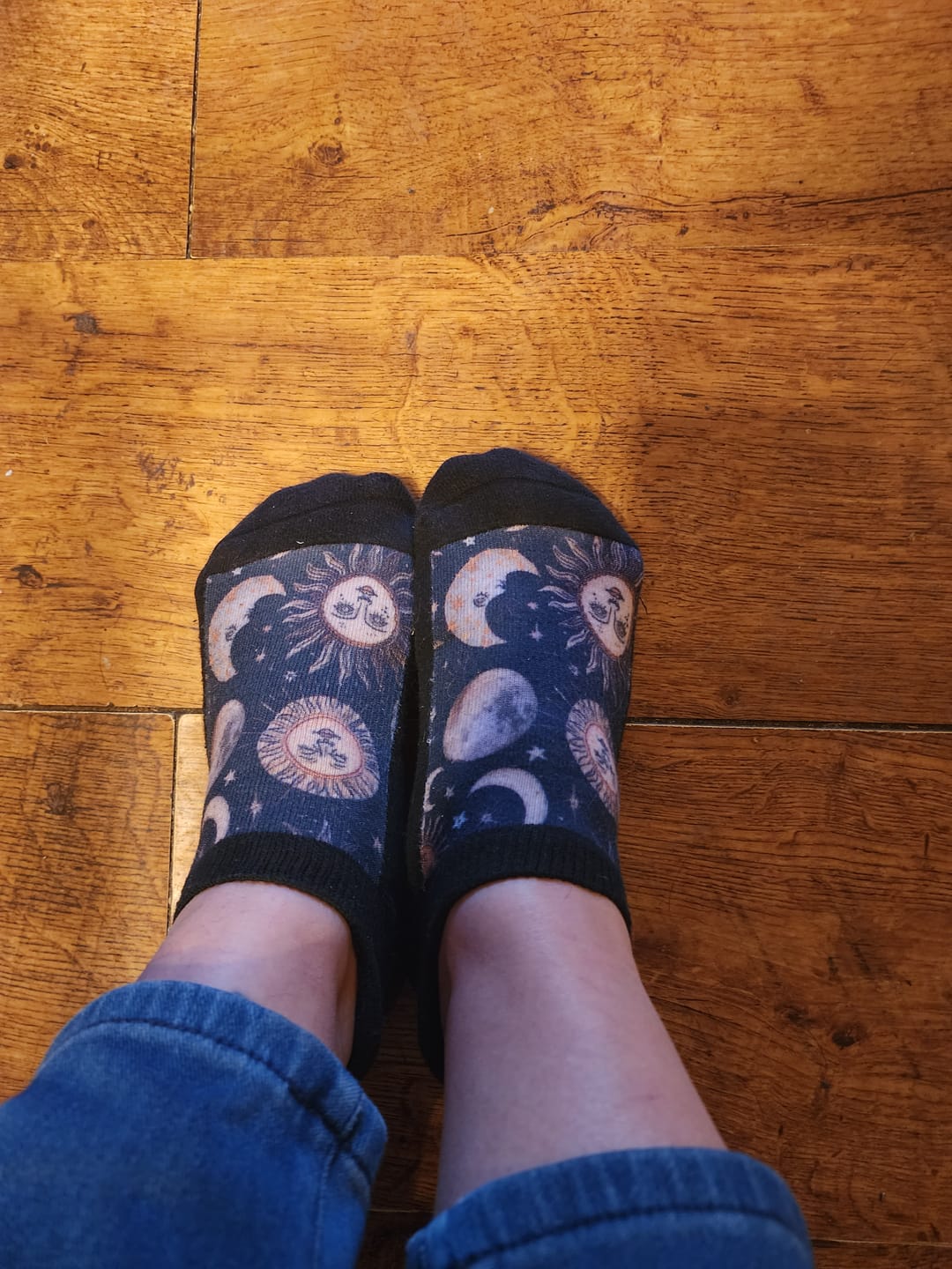 Customer photo review of Pastel Pond Ankle Socks