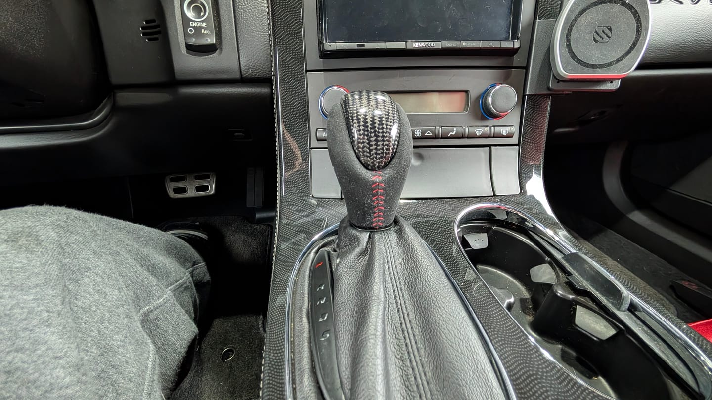 Customer photo review of [Customizable] Carbon Fiber Leather Upholstered Shift Knob Automatic & Manual 2005-2013 C6 Chevy Corvette