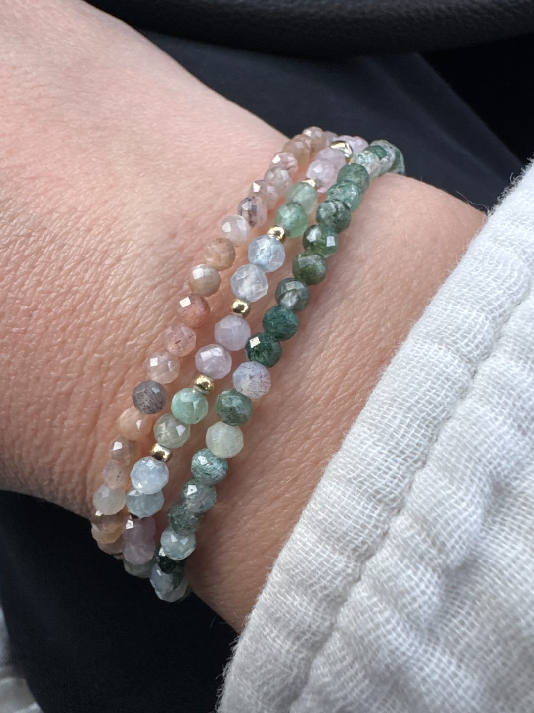 Customer photo review of Guided Mondstein Armband
