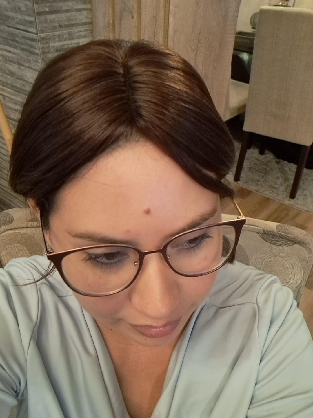 Customer photo review of Straight Hair Topper for Crown Thinning – Natural Coverage at the Crown