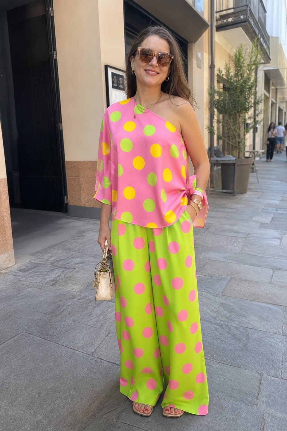 Customer photo review of Long Sleeves Loose Asymmetric Polka-Dot One-Shoulder Blouses&Shirts Tops