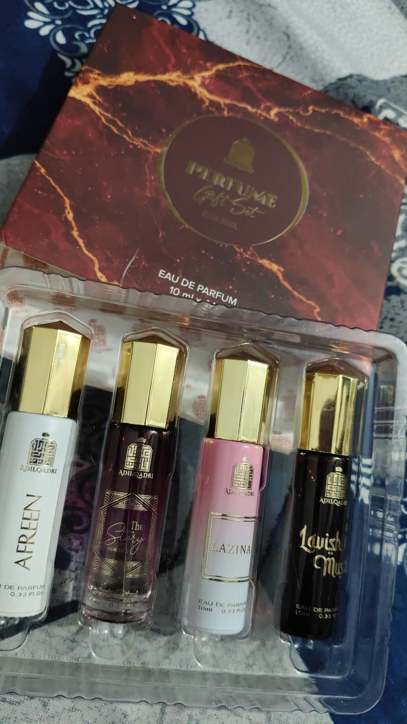 Customer photo review of Perfume Gift Set For Women 4 Pcs Set of Premium Perfume Spray