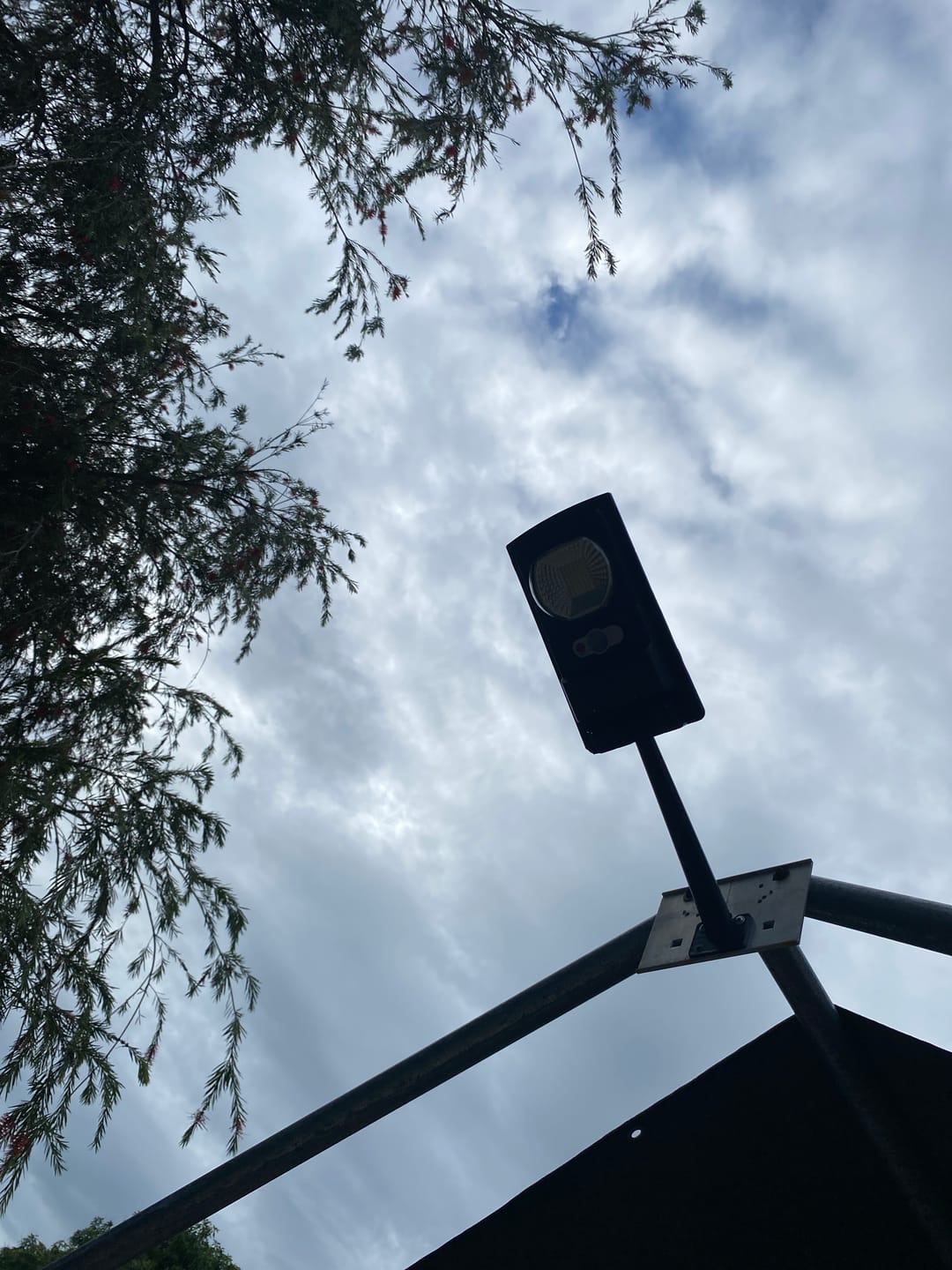 Customer photo review of Foco Solar 100W (Pre Orden Abierta)