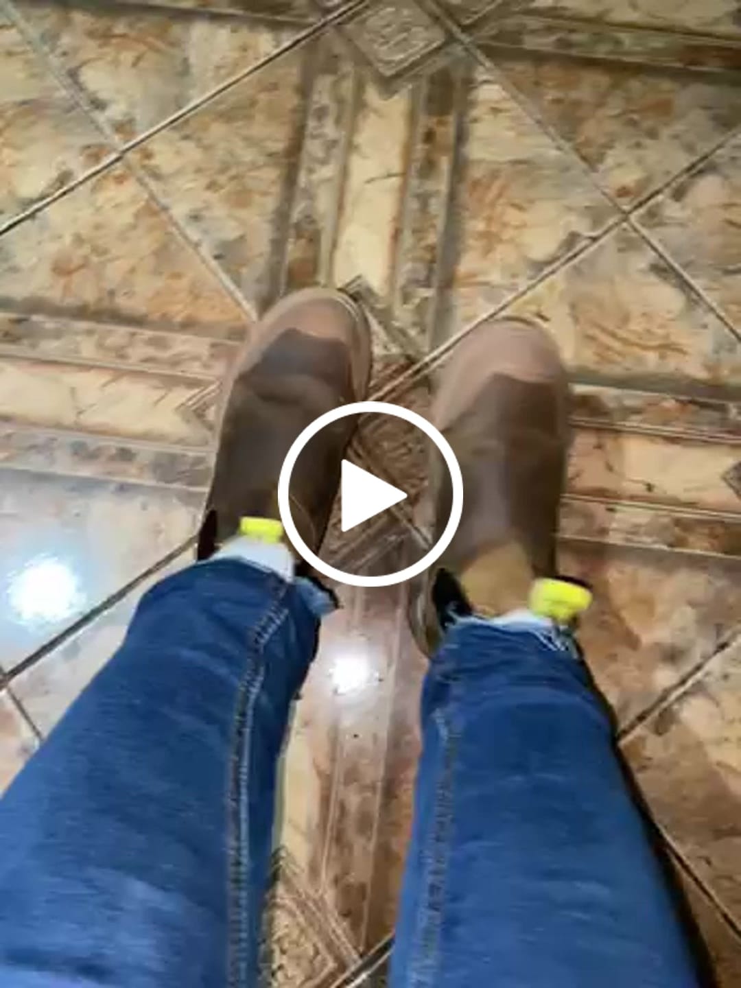 Customer video review of Botín Original 2 Whiskey Mujer Edición Limitada