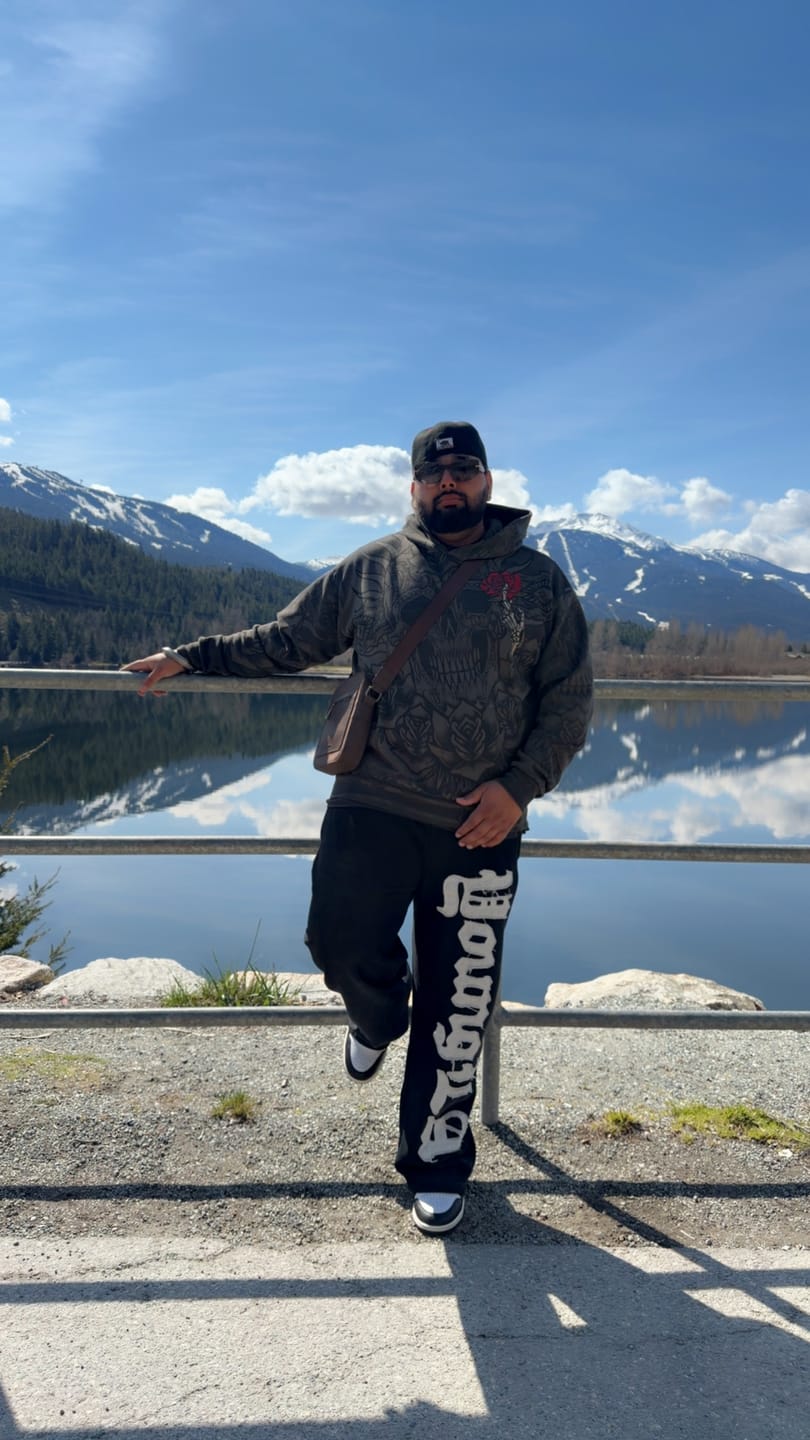 Customer photo review of 2017 - One Punch Man Sweats