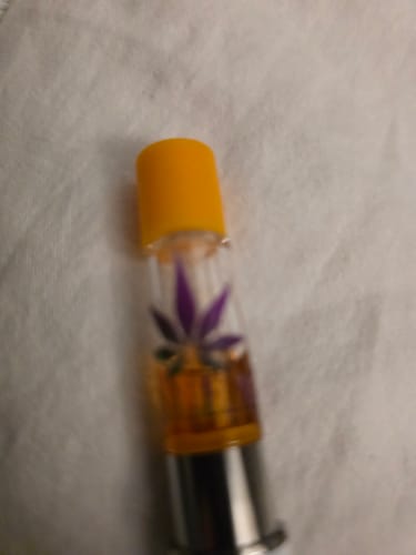 Customer photo review of ZALEAF Delta-9 Vape Cartridge – 1G Premium THC Runtz - Hybrid