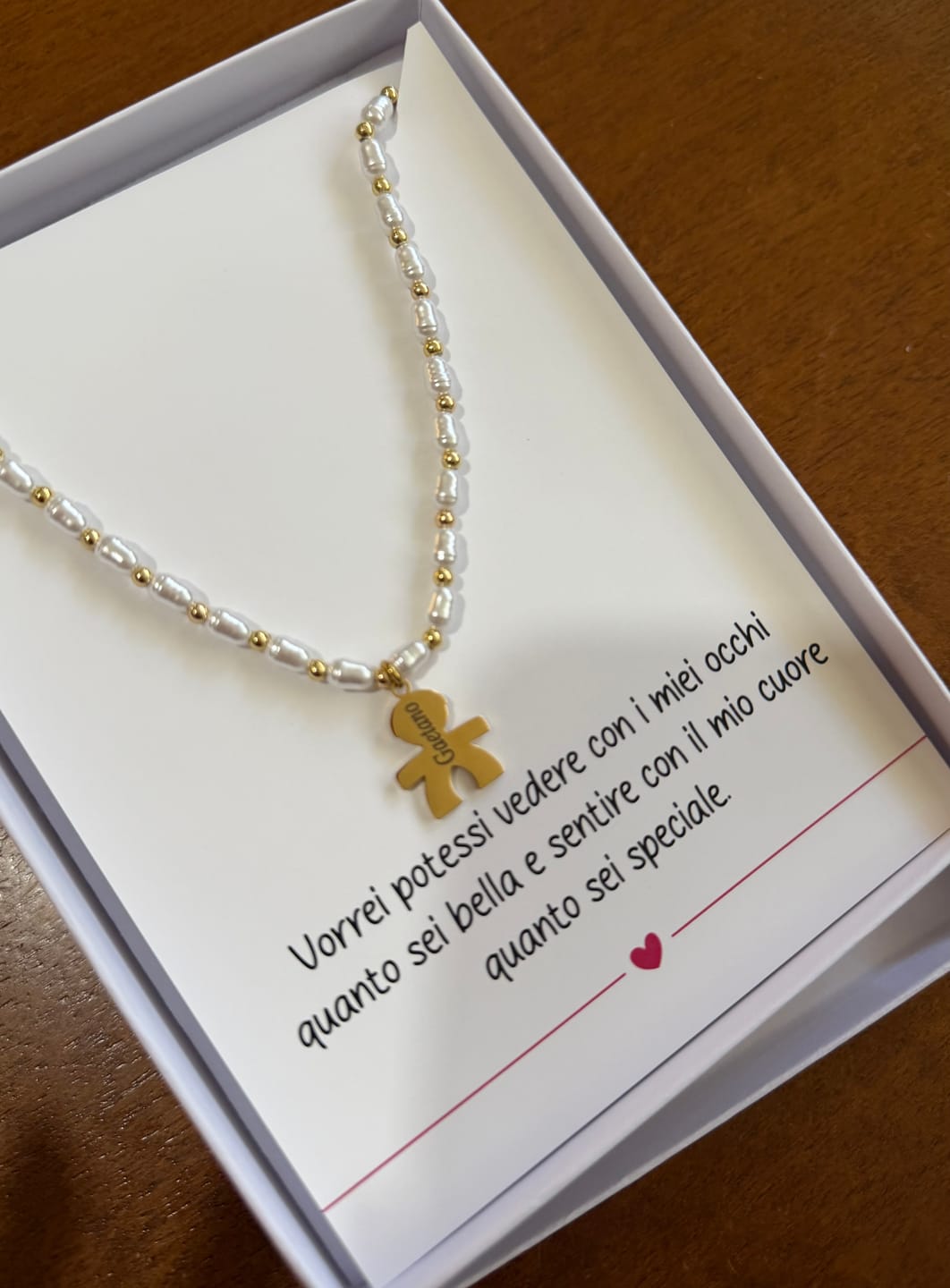 Customer photo review of Girocollo perline con bambini e incisione