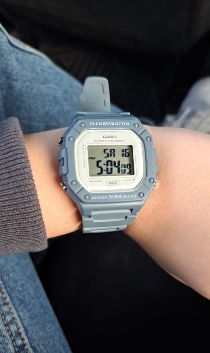 Customer photo review of Reloj Casio Vintage W-218HC-2AVDF Celeste