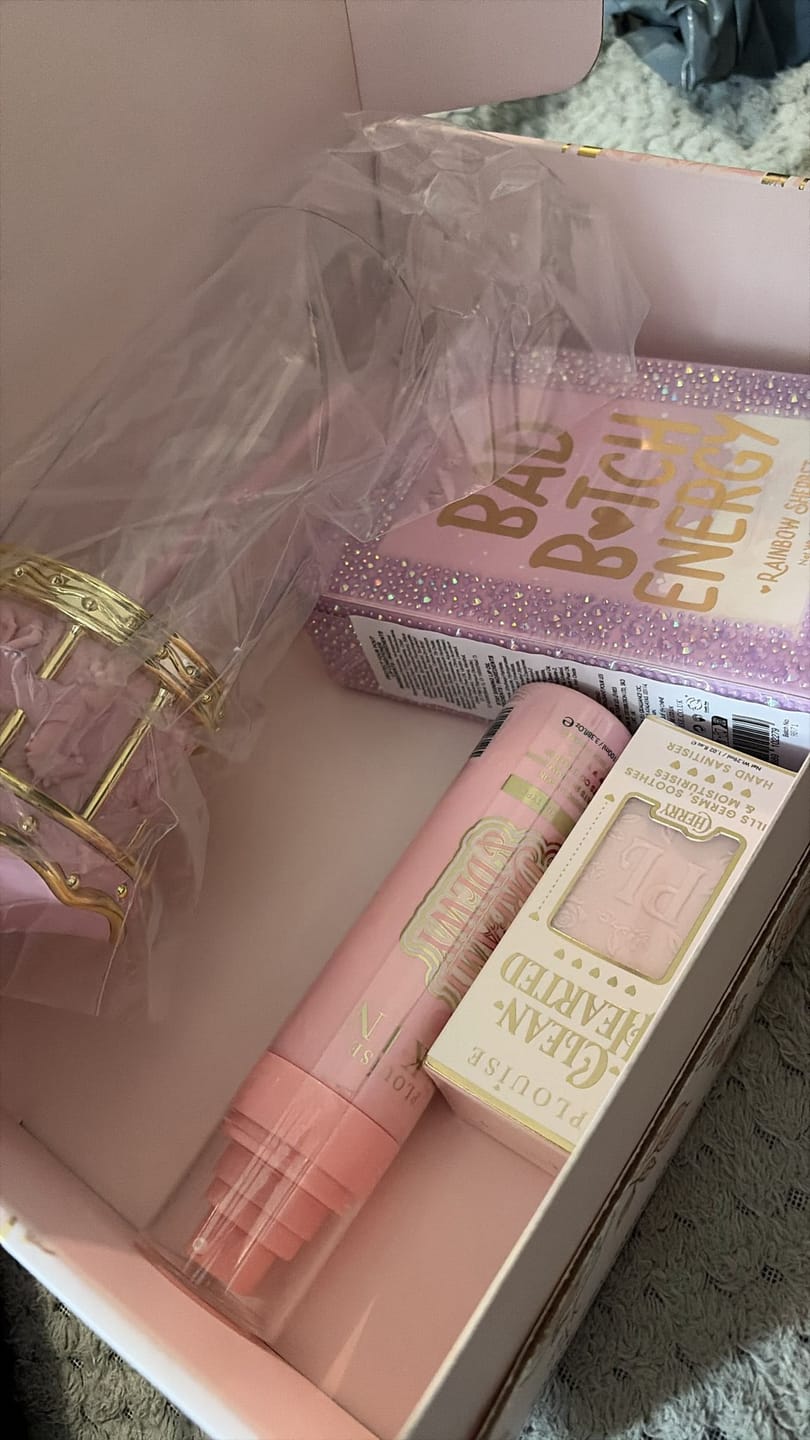 Kundebildeanmeldelse av Milkshake Cup Mystery Bundle