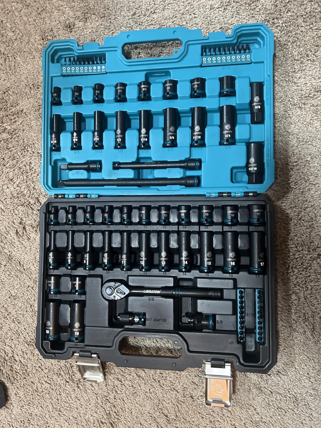 Customer photo review of Libraton 90PCS 3/8" Drive Master Impact Socket & Ratchet Set - Product Description